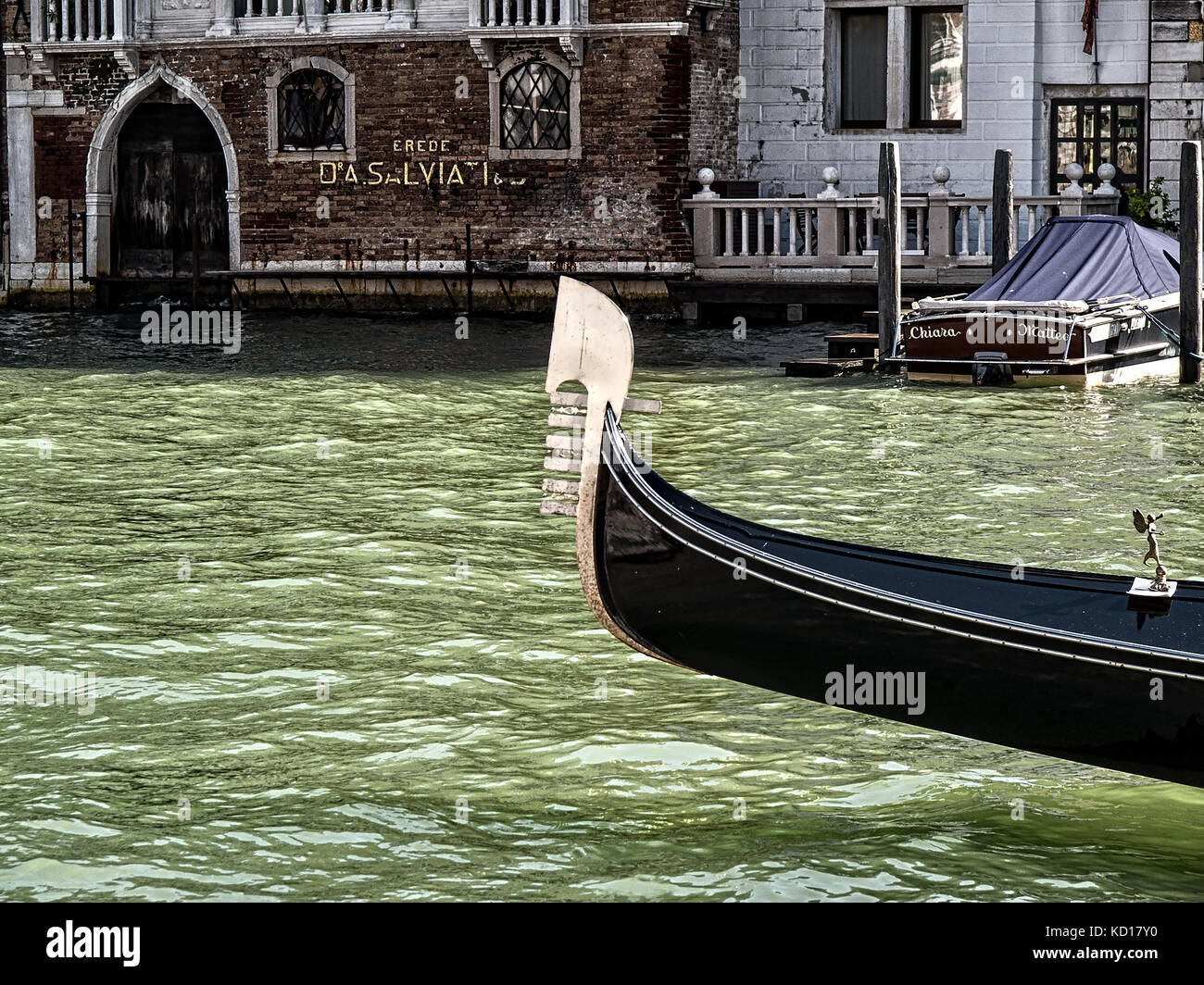 Prow of a gondola hi-res stock photography and images - Alamy