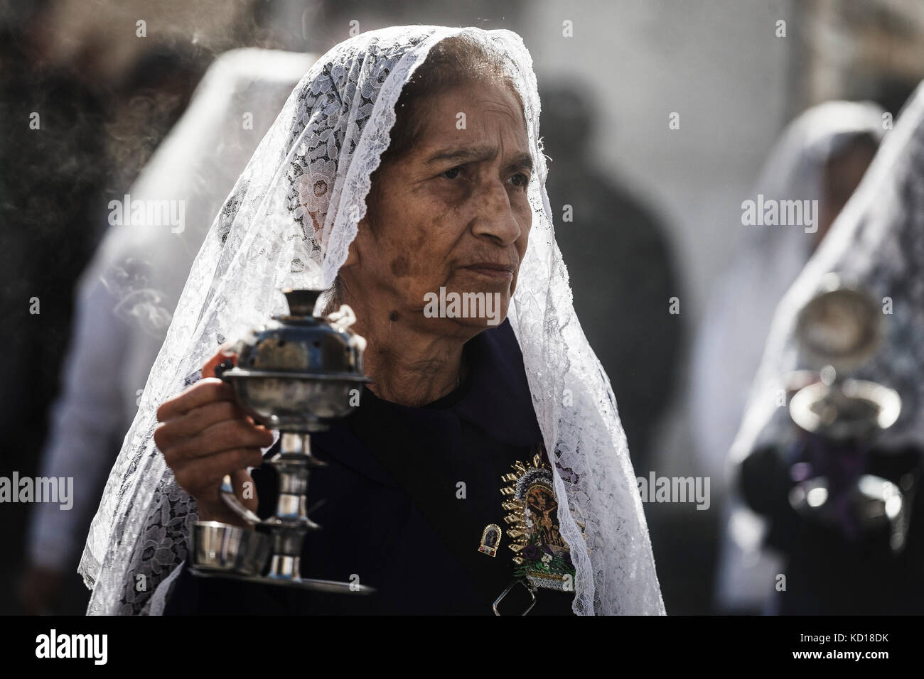 Rome, Italy. 08th Oct, 2017. Peruvian women, known as "Sahumadoras