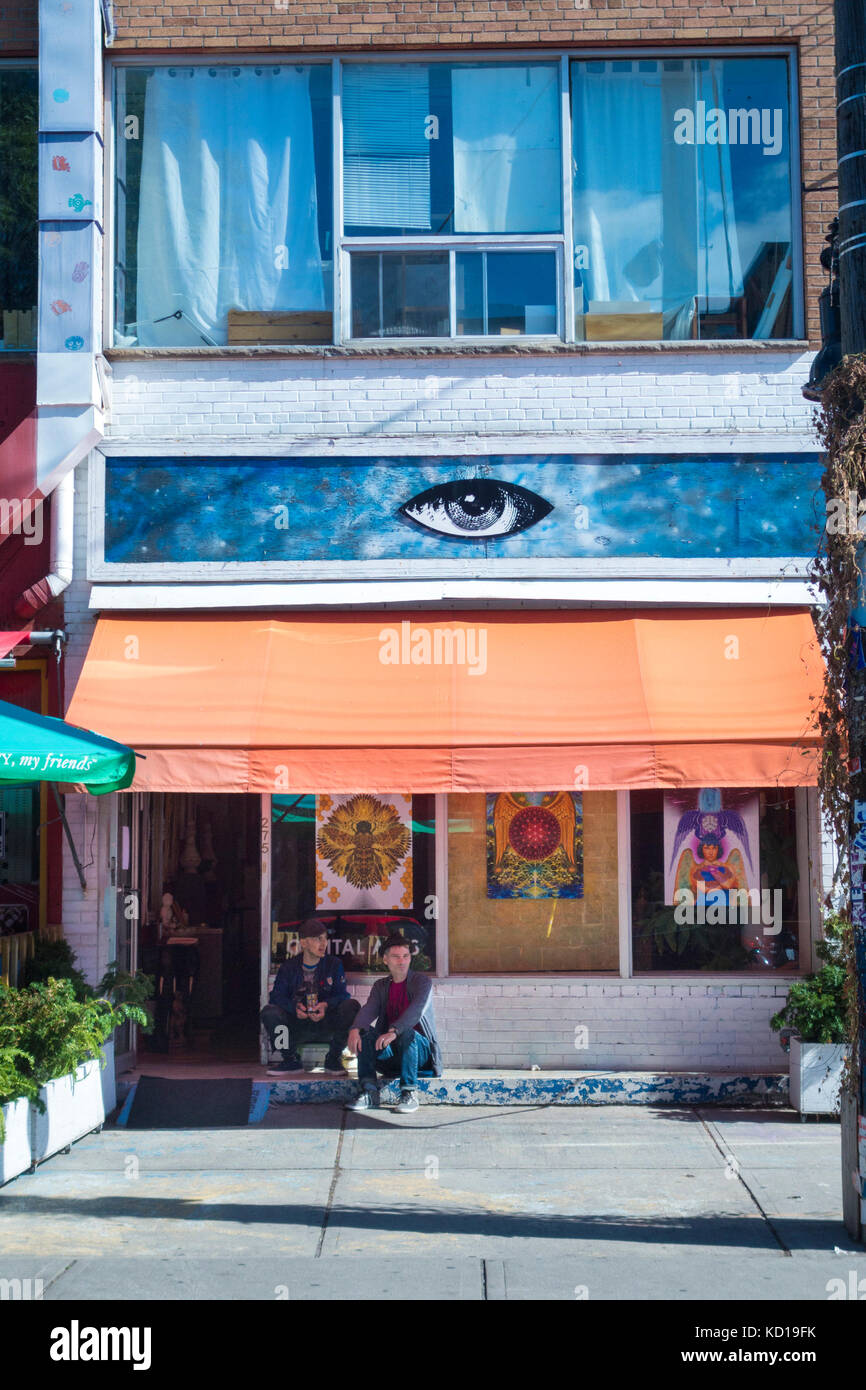 Store selling digital art in Kensington Market in dwontown Toronto, Ontario, Canada Stock Photo