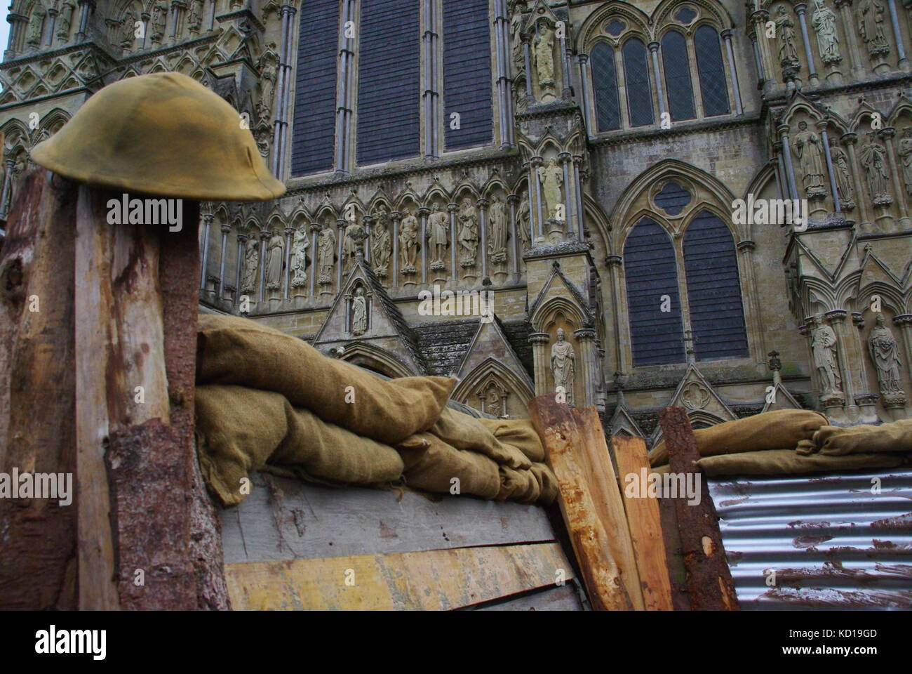 A World War One Trench Re-Enactment at Salisbury Cathedral to commemorate the centenary of the Battle of Passchendaele Stock Photo
