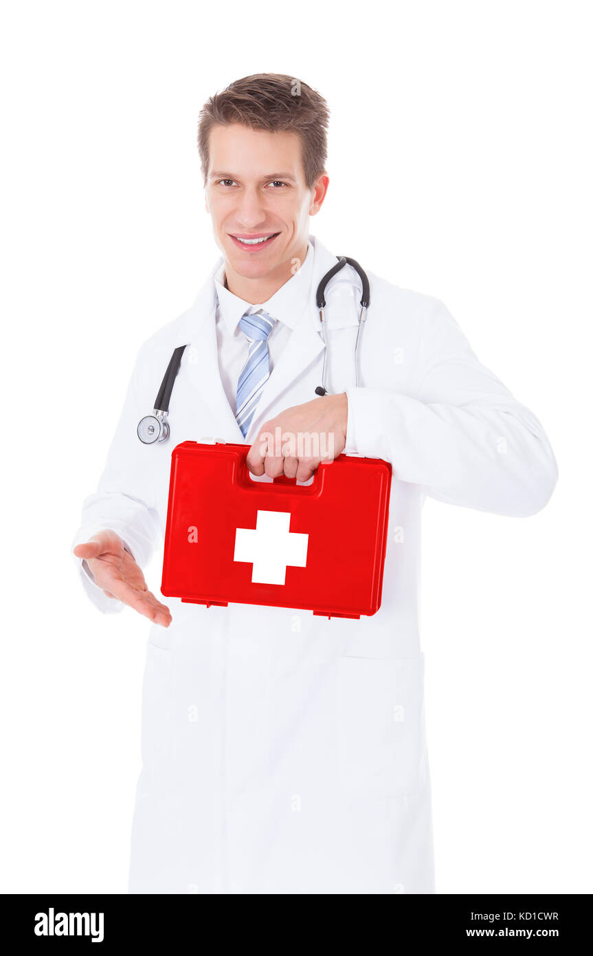 Человек с аптечкой. Комната врача. Комната доктора. Войдя в комнату доктор. Больница коридор каталка.