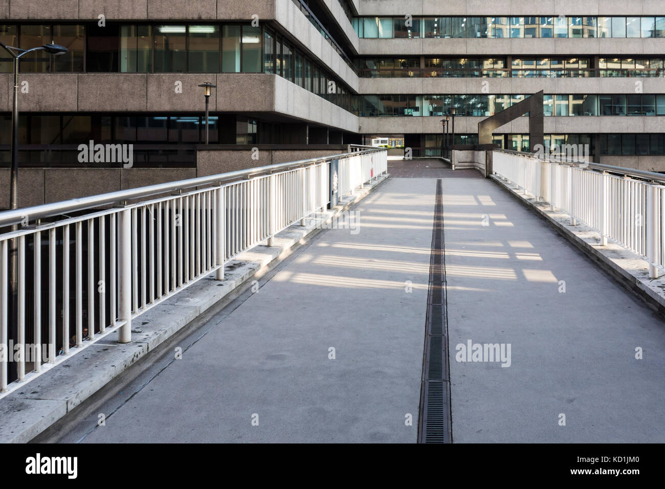 City of London Pedway Scheme, elevated walkways and pavements, Lower Thames Street, London, UK Stock Photo