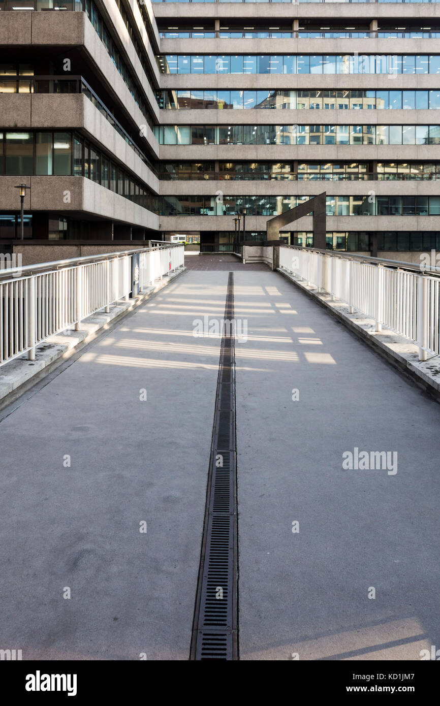 City of London Pedway Scheme, elevated walkways and pavements, Lower Thames Street, London, UK Stock Photo