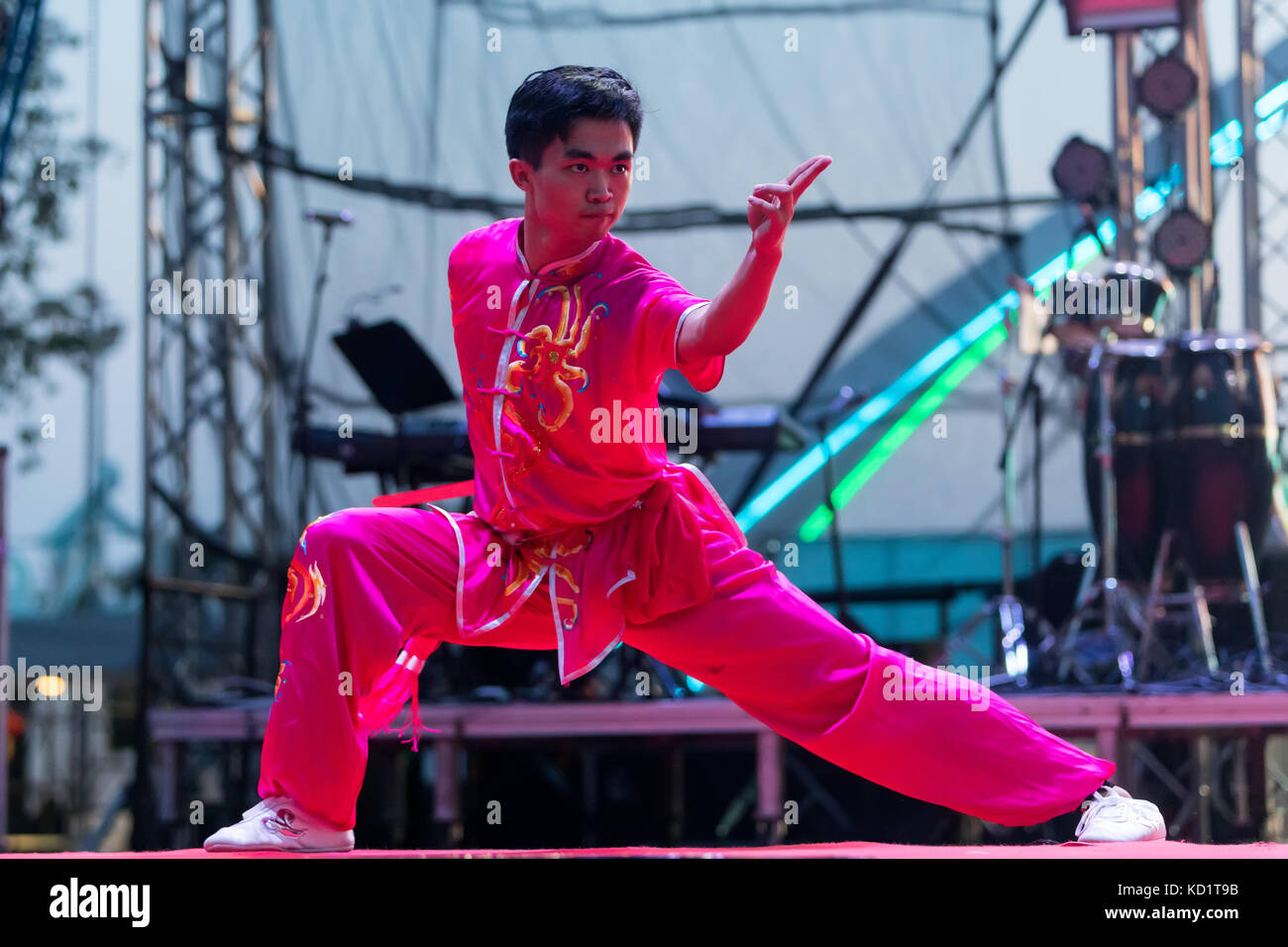Kung fu demo hires stock photography and images Alamy