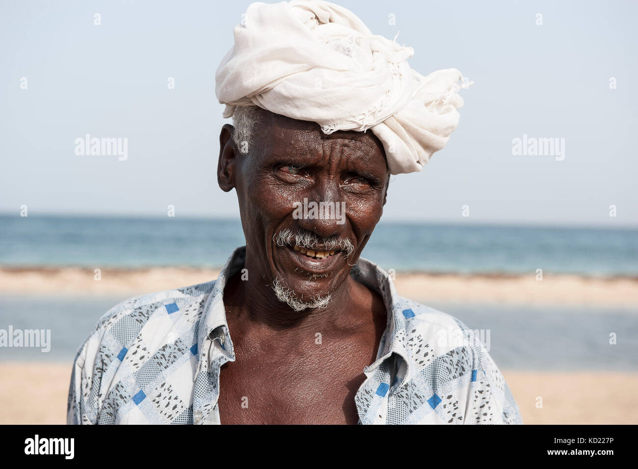 La Tribu Afars sur l'ILE DISSEI, sur une des plages de l'archipel des iles Dalhak en mer rouge habitée par la tribu des Affars, peuple de la corne d'A Stock Photo