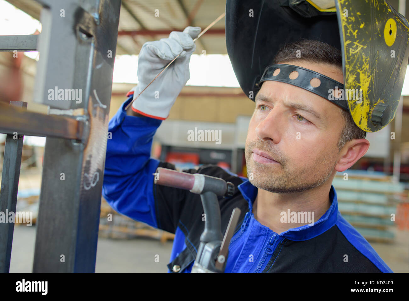 Checking Frame checking the frame Stock Photo - Alamy