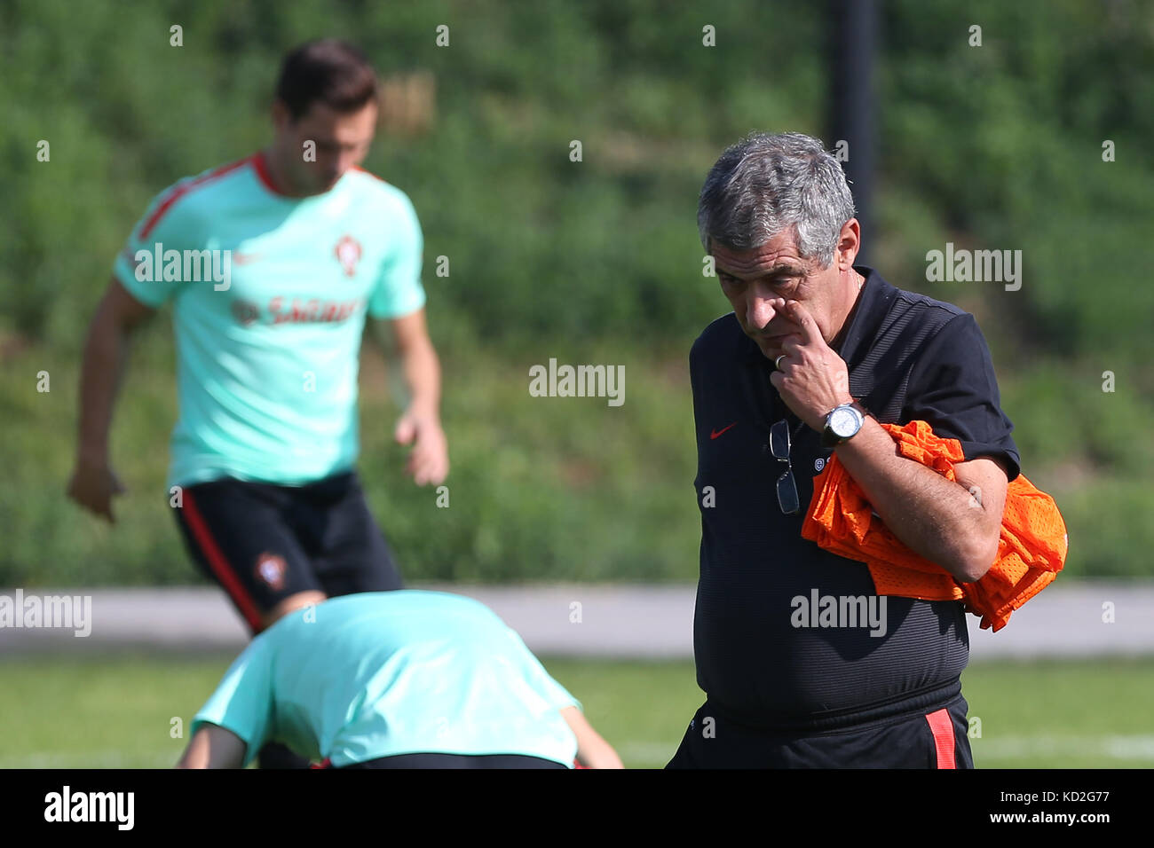 Oeiras, Portugal. 9th Oct 2017. Portugal's head coach Fernando Santos in action during National Team Training session before the match between Portugal and Switzerland at City Football in Oeiras on October 9, 2017. Credit: Bruno Barros/Alamy Live News Stock Photo