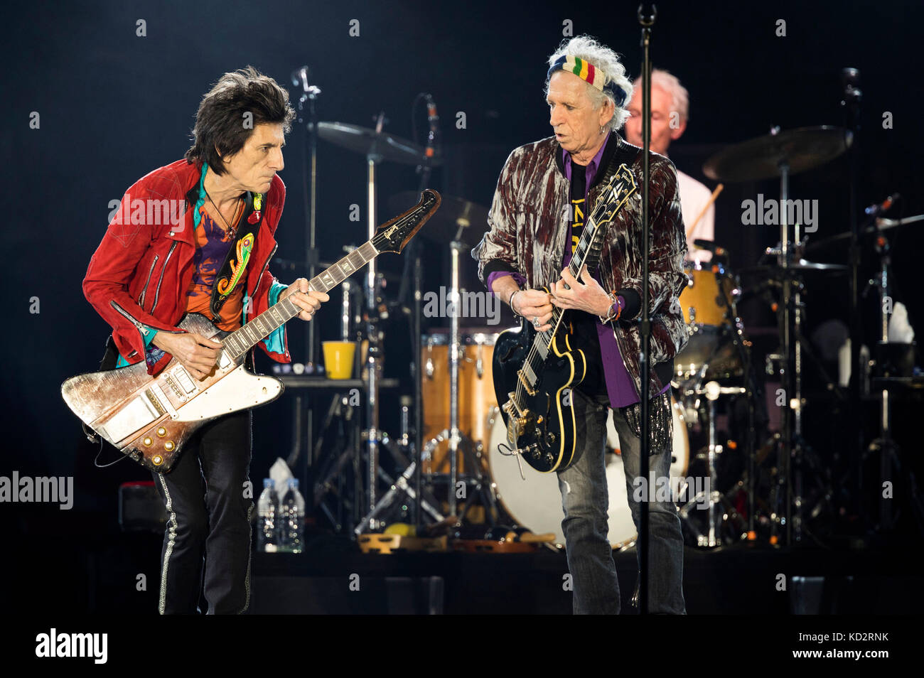 Dusseldorf, Germany. 09th Oct, 2017. Ron Wood, Keith Richards and Charlie Watts of The Rolling Stones perform live on stage during the 'No Filter' Europe Tour at Esprit Arena on October 9, 2017 in Dusseldorf, Germany. Credit: Geisler-Fotopress/Alamy Live News Stock Photo