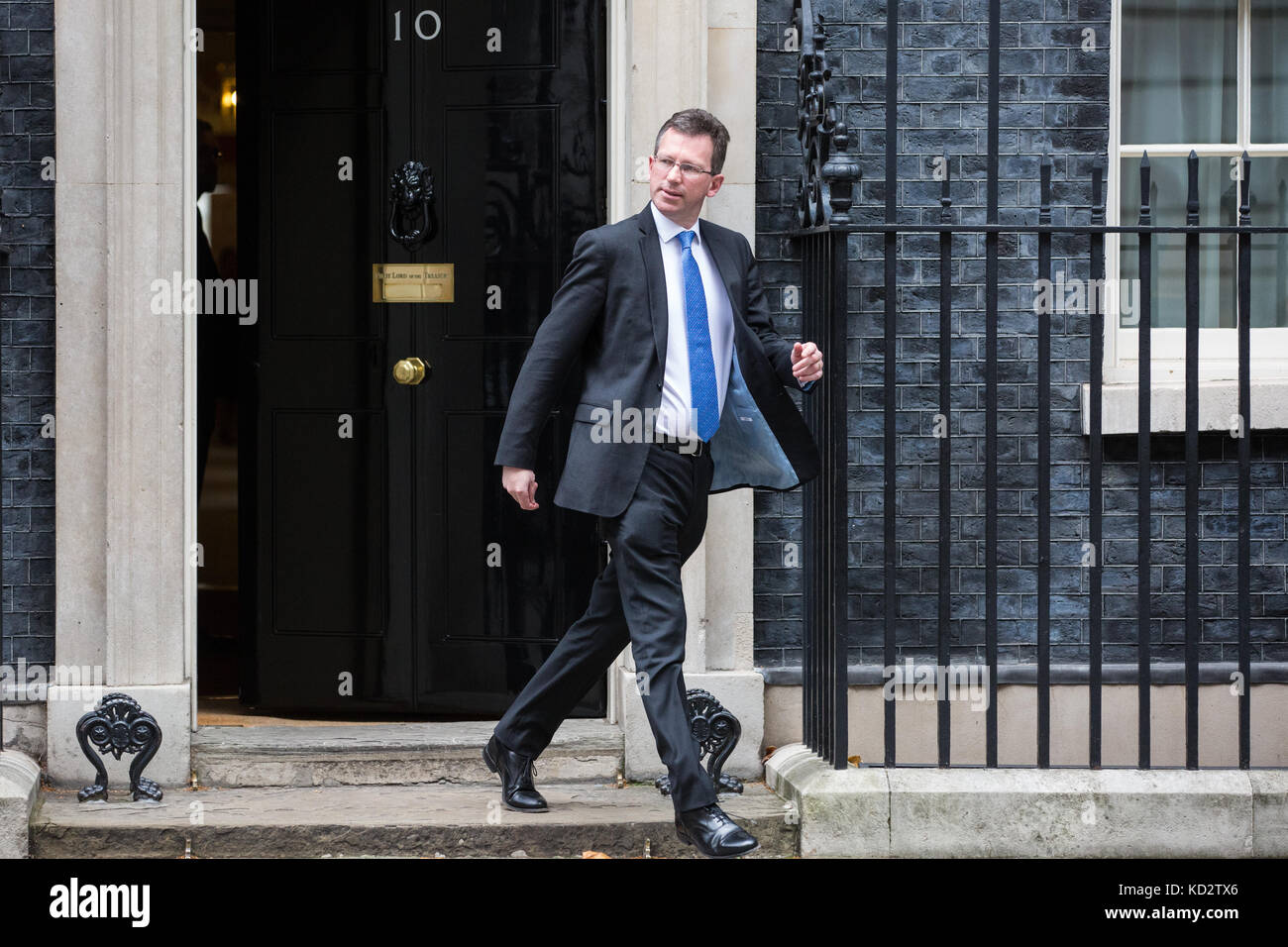 London, UK. 10th Oct, 2017. Jeremy Wright QC MP, Attorney General, leaves 10 Downing Street following a Cabinet meeting. Credit: Mark Kerrison/Alamy Live News Stock Photo