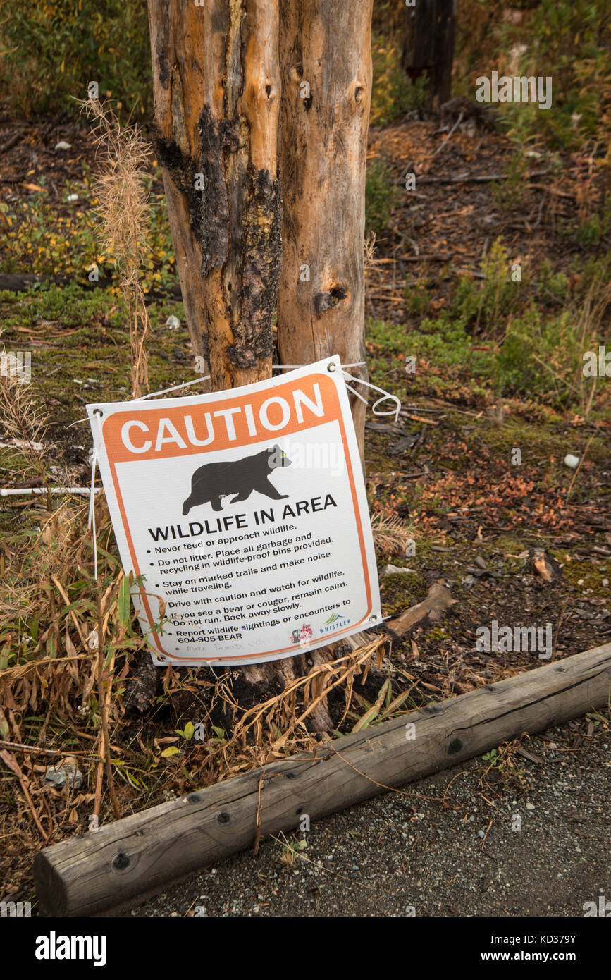 Wildlife warning sign hi-res stock photography and images - Alamy