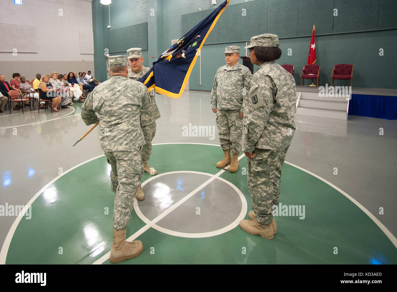 The S.C. Army National Guard’s 218th Leadership Regiment held its change of command ceremony Aug. 1, 2015, at McCrady Training Center, Eastover, S.C., to honor outgoing commander, U.S. Army Col. James R. Finley, and incoming commander, U.S. Army Lt. Col. Renita L. Berry.  Lt. Col. Berry’s distinguished 28-year military career includes deployments in support of Operation Joint Guard, Bosnia and Operation Joint Guardian, Kosovo. (U.S. Army National Guard photo by Sgt. Brian Calhoun/Released) Stock Photo