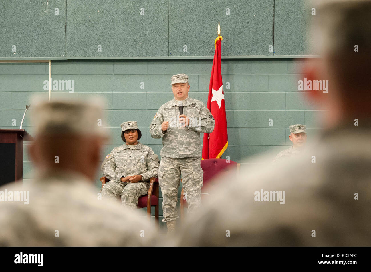 The S.C. Army National Guard’s 218th Leadership Regiment held its change of command ceremony Aug. 1, 2015, at McCrady Training Center, Eastover, S.C., to honor outgoing commander, U.S. Army Col. James R. Finley, and incoming commander, U.S. Army Lt. Col. Renita L. Berry.  Lt. Col. Berry’s distinguished 28-year military career includes deployments in support of Operation Joint Guard, Bosnia and Operation Joint Guardian, Kosovo. (U.S. Army National Guard photo by Sgt. Brian Calhoun/Released) Stock Photo