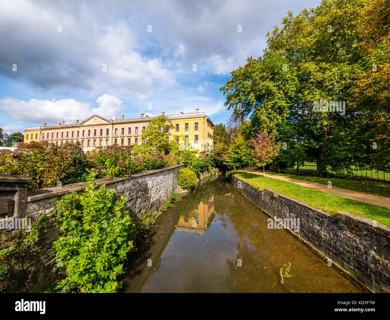 Holywell Stream and The New building, Magdalen College, University of Oxford, Oxford, Oxfordshire, England, UK, GB. Stock Photo