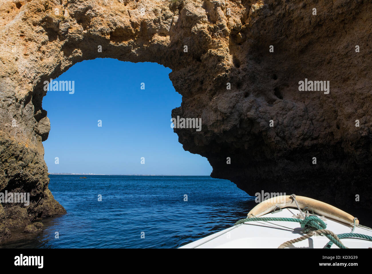 A boat trip around the caves and grottos in Lagos, in the Algarve ...