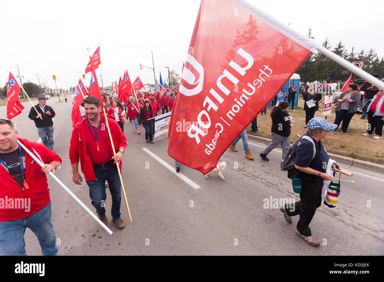 Unifor Local 88 members, their families and members of other unions participate in a solidarity rally in Ingersoll, ON, on Oct, 6, 2017. The workers h Stock Photo