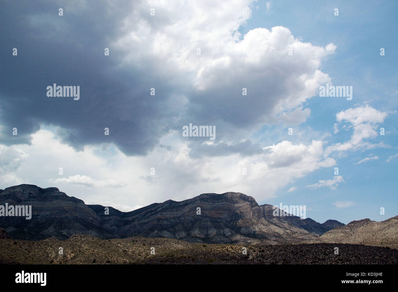 Desert storm hi-res stock photography and images - Alamy