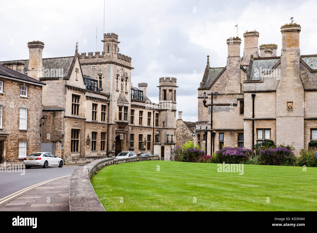 Oundle School, a boarding and day school, style buildings