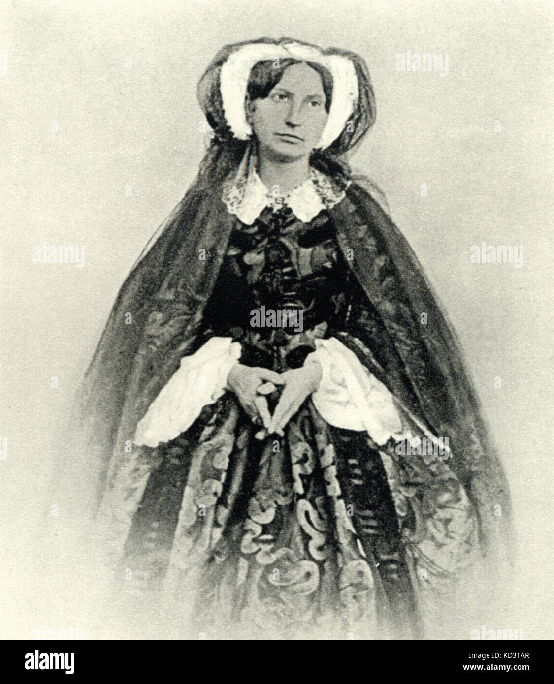 liszt-caroline-von-sayn-wittgenstein-before-having-an-audience