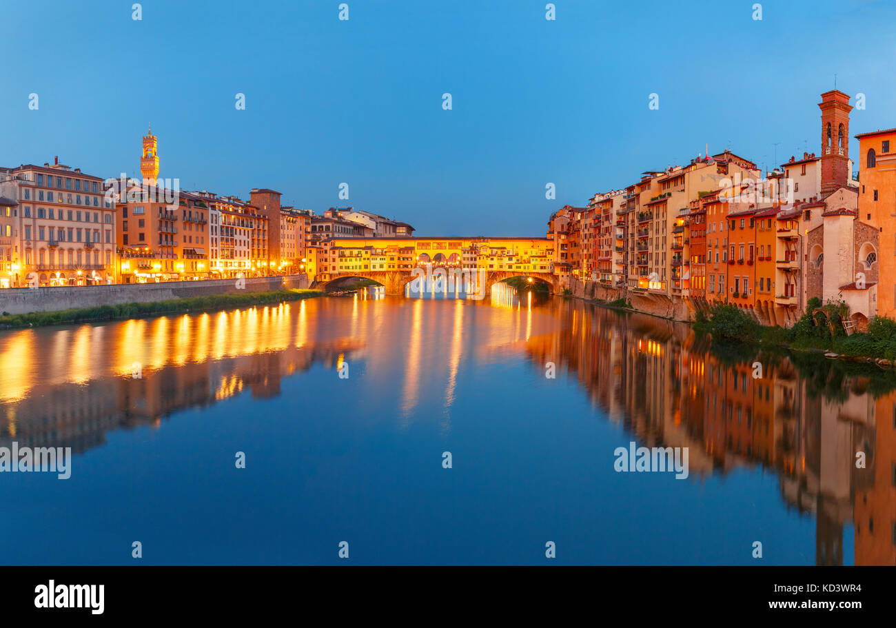 Arno and Ponte Vecchio at night, Florence, Italy Stock Photo