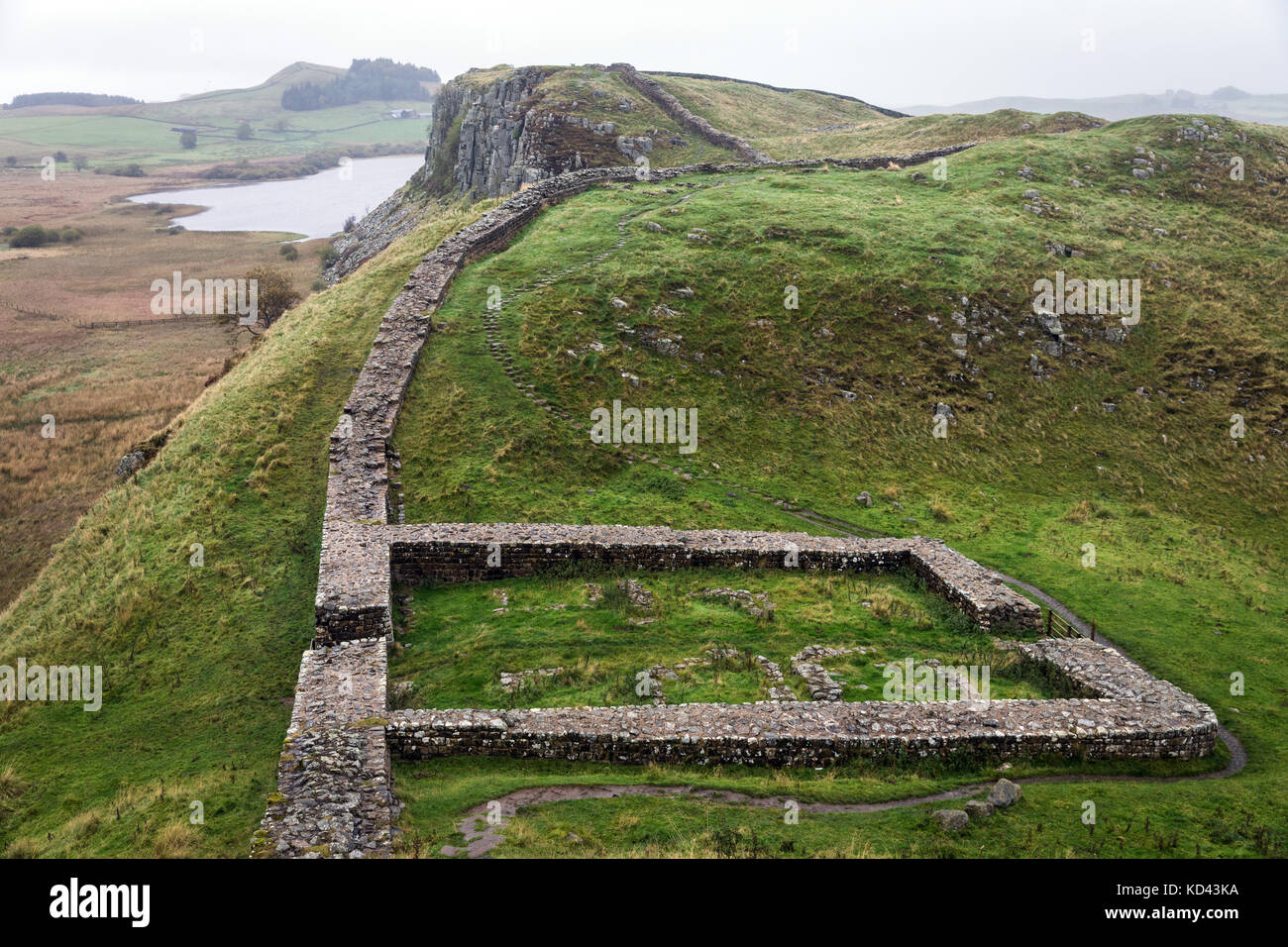 Hadrian's Wall and Milecastle 39 near Once Brewed, Northumberland Stock Photo