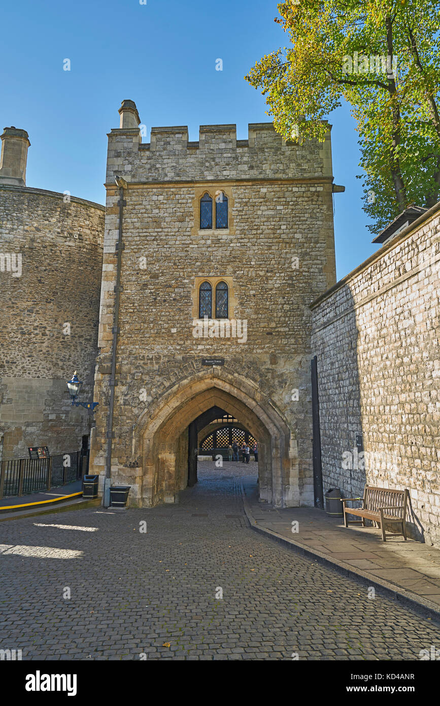 London Attractions: Bloody tower London Attractions: Bloody tower
