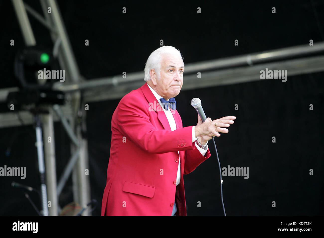 Don Maclean MBE KSS, actor and comedian, performing on stage Stock Photo