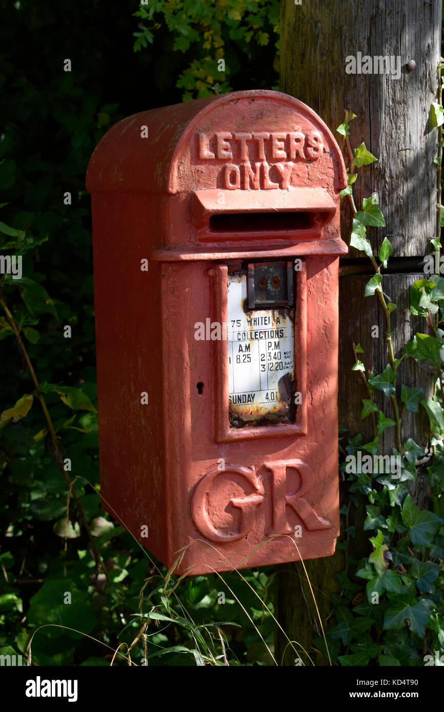 Georgian lamp box style British post box Stock Photo