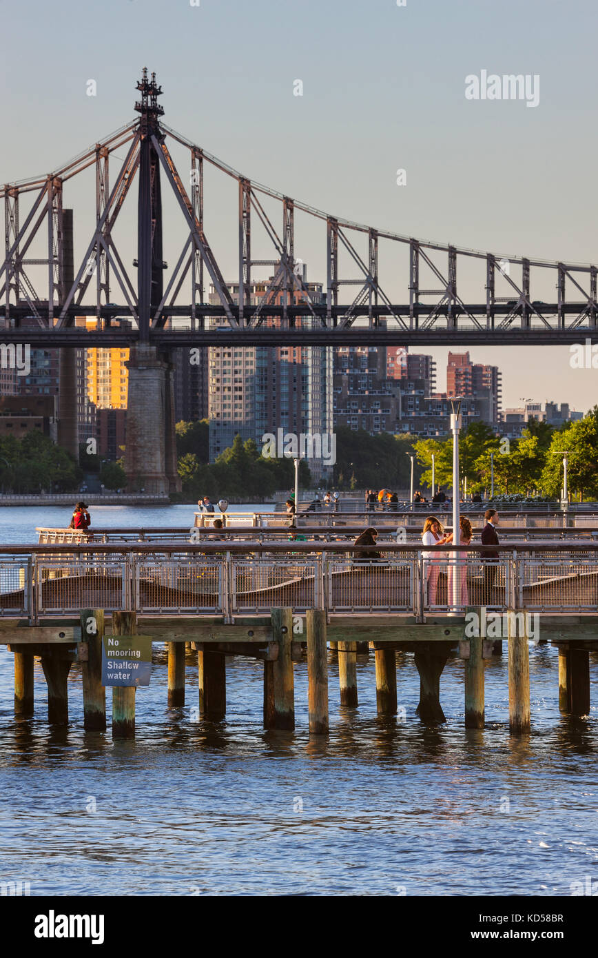 Long island pier new york hires stock photography and images Alamy