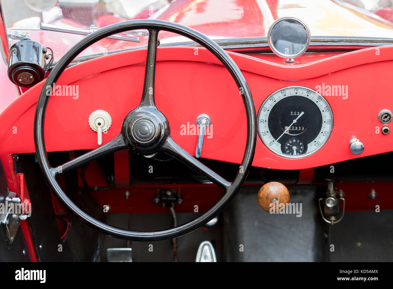 Speedometer In Vintage Car Car High Resolution Stock Photography And Images Alamy