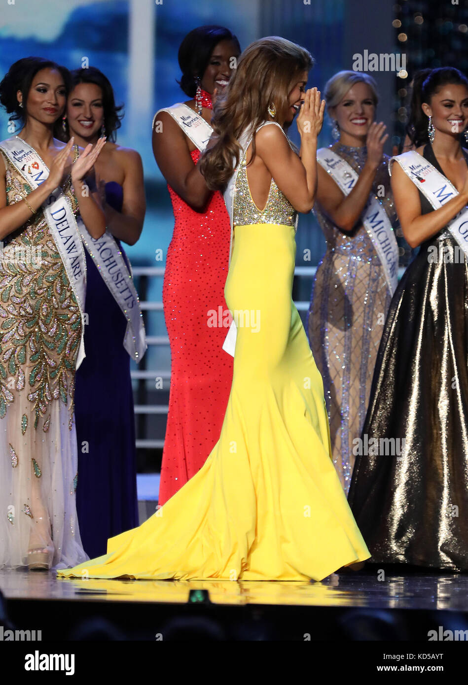 Miss Florida and Miss Louisiana Win Preliminary Awards on the Third