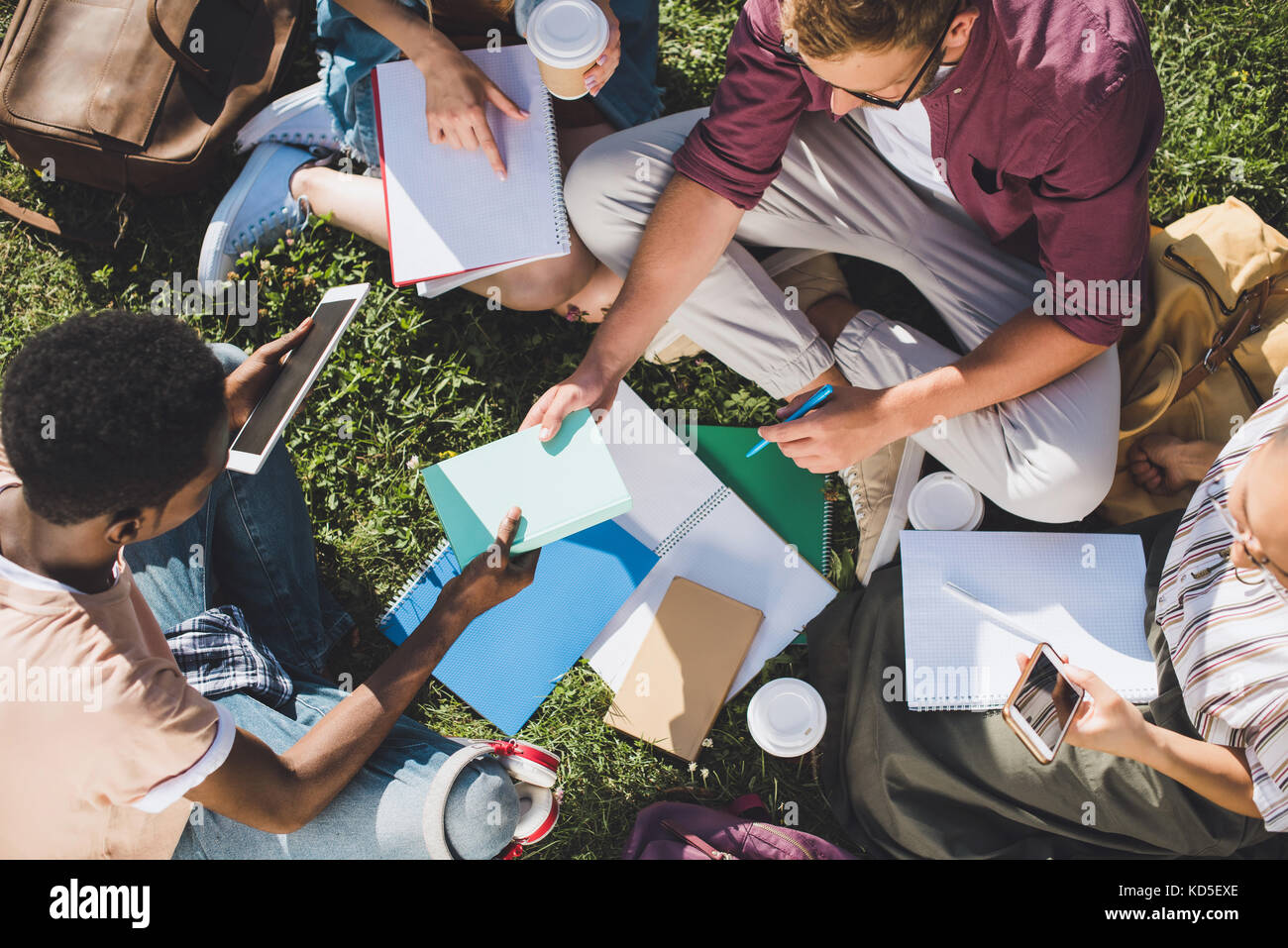 Multiple Students Study multiethnic students studying together Stock Photo - Alamy