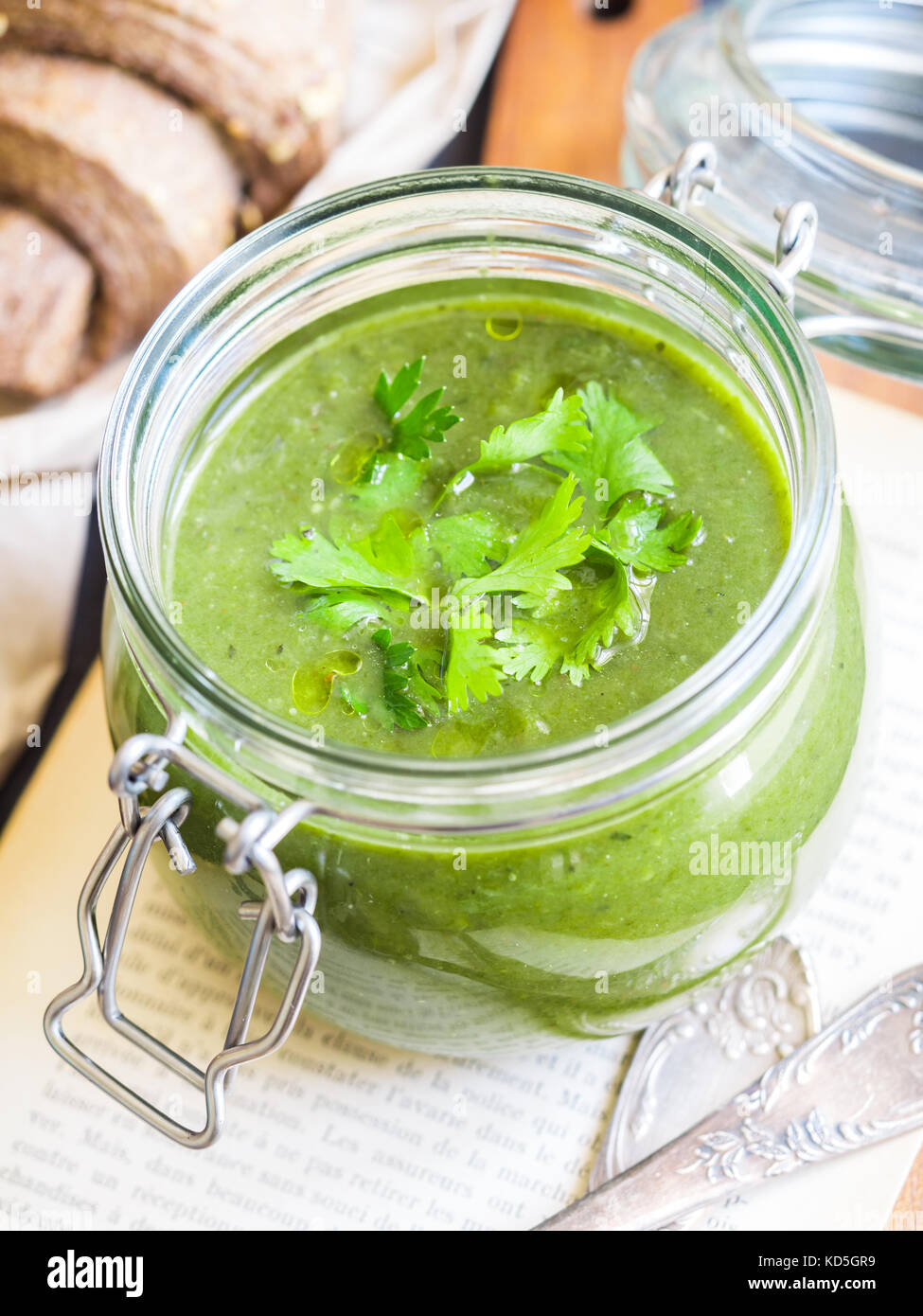 Vegan cream of spinach, zucchini and sweet potato soup Stock Photo Alamy