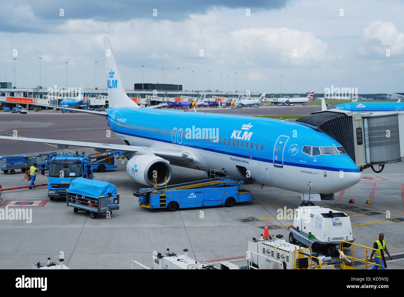 AMSTERDAM, HOLLAND - July 27: KLM plane being loaded at Schiphol Airport on July 27 2017 in Amsterdam, Netherlands. Stock Photo