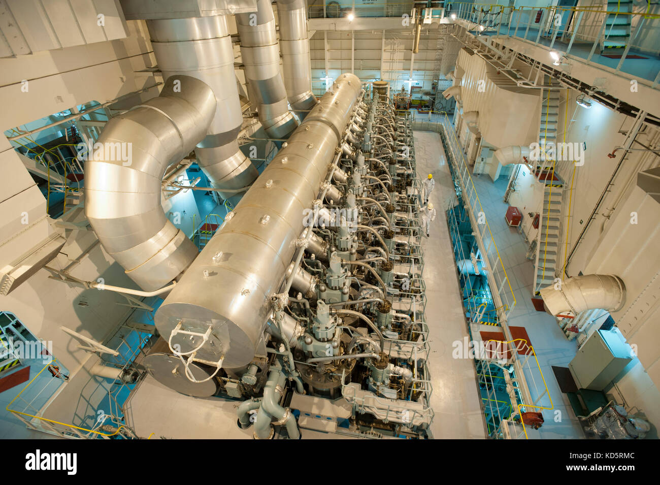 Container ship engine room hires stock photography and images Alamy