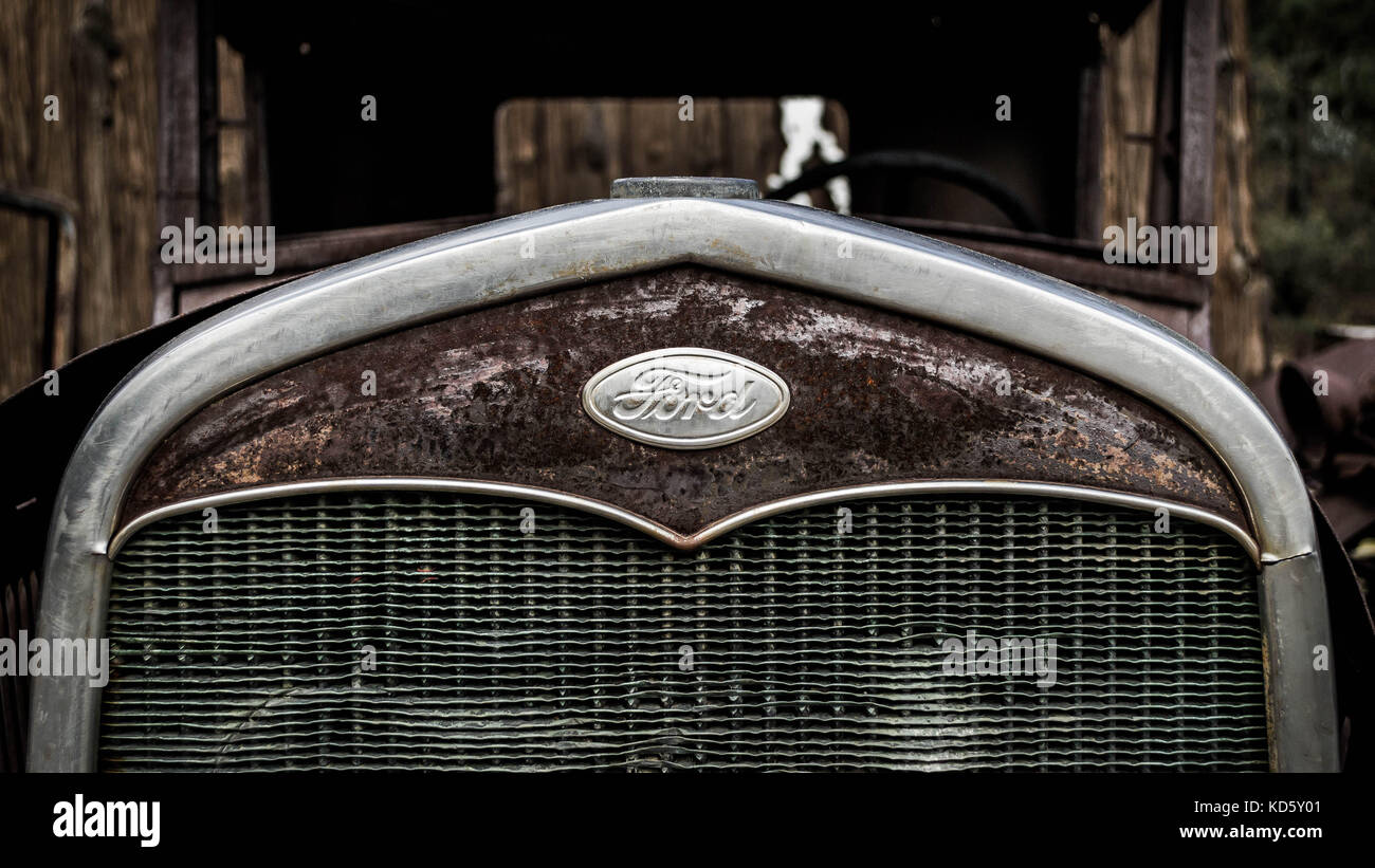 Old car rust hi-res stock photography and images - Alamy