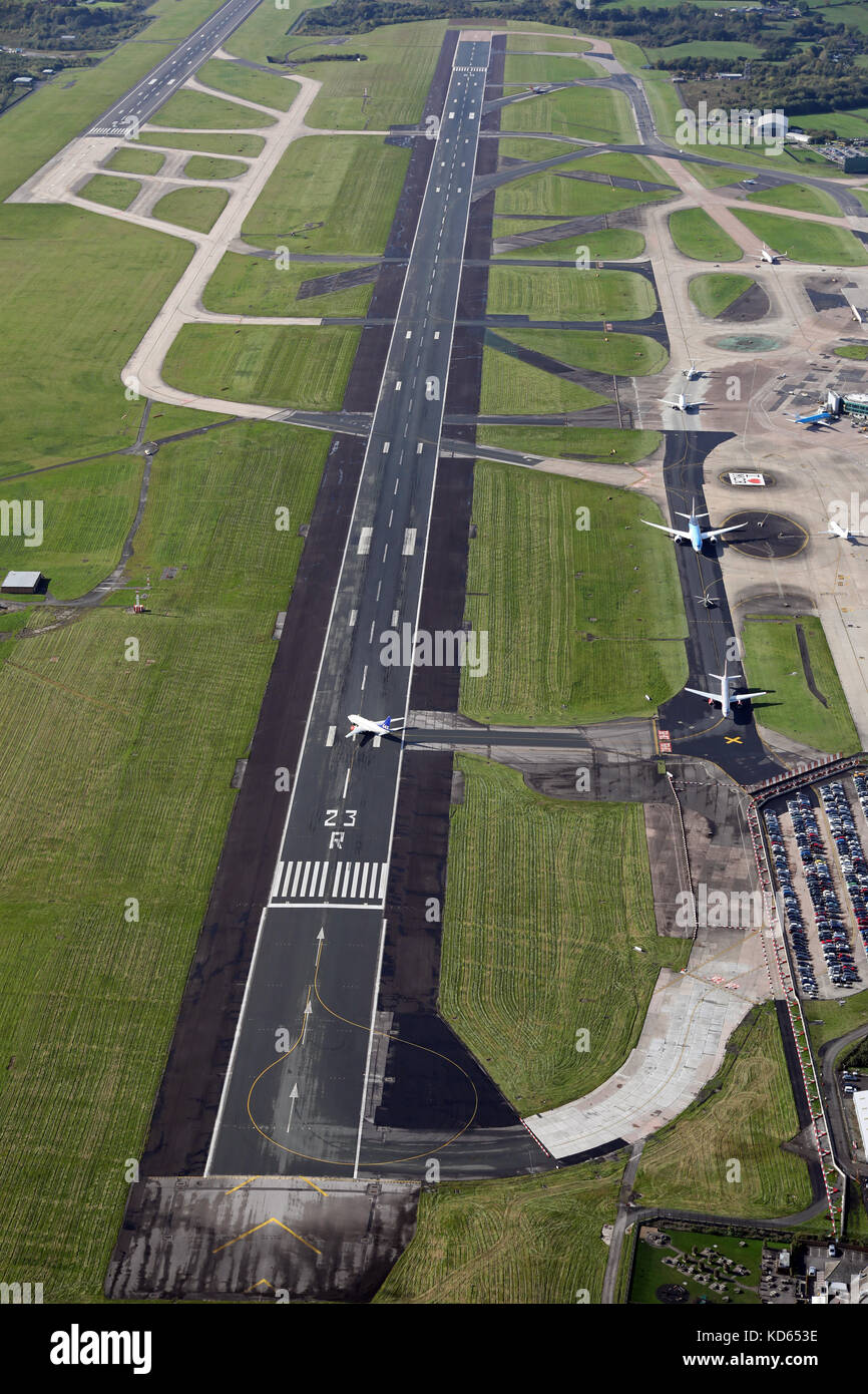 aerial view of Manchester Airport Stock Photo: 163019570 - Alamy