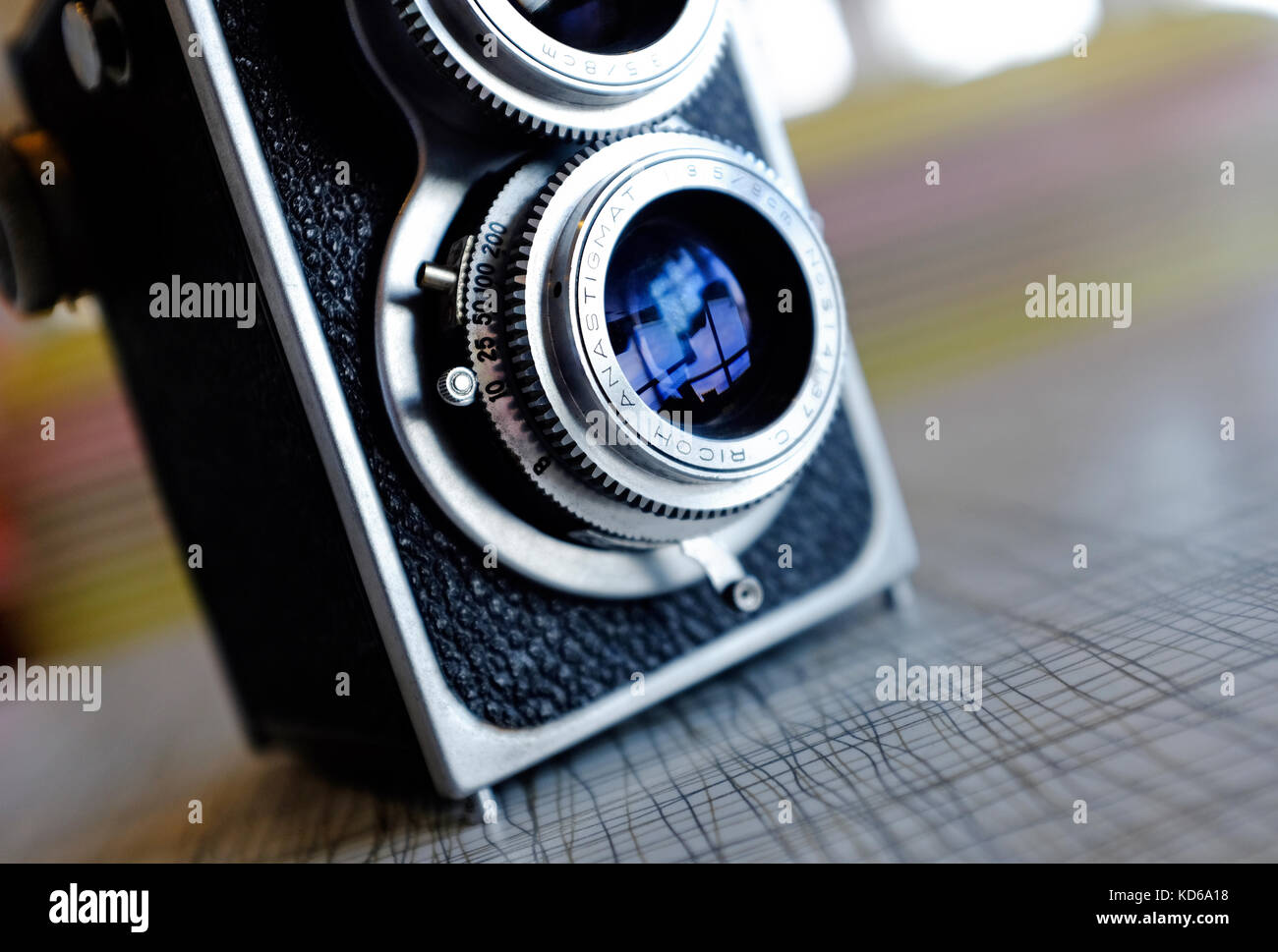 vintage twin lens reflex medium format camera Stock Photo Alamy