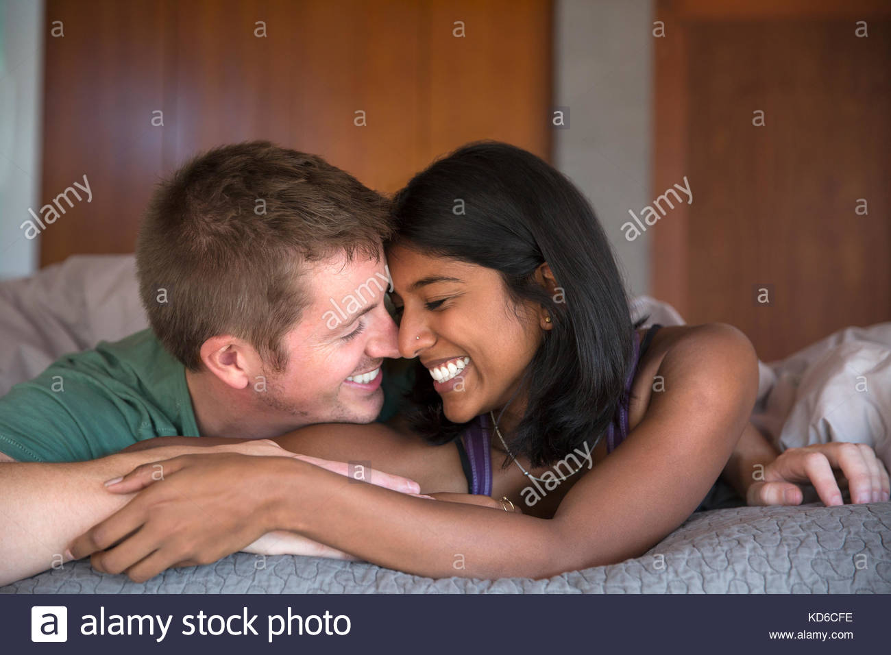 Cuddling lifestyle hi-res stock photography and images - Alamy