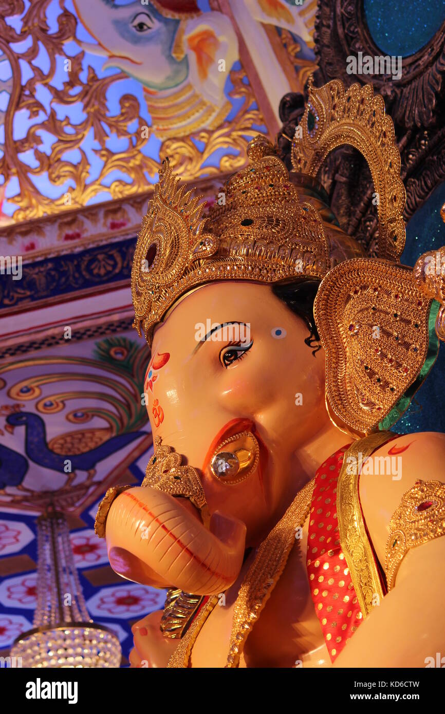 Ganpati hi-res stock photography and images - Alamy