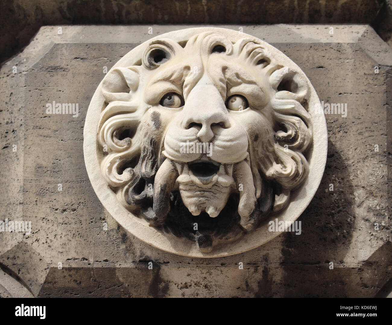 Sculpture lions hires stock photography and images Alamy