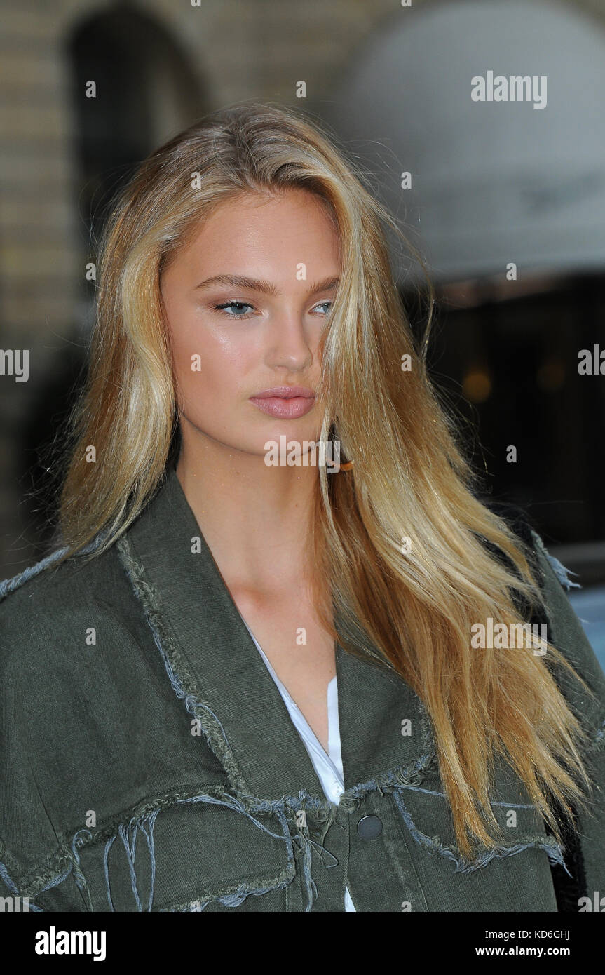 September 29th, 2017 - Paris Romee Strijd out in Paris during the Paris