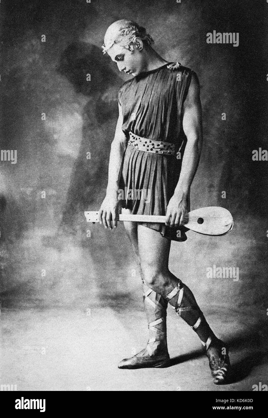 Serge Lifar in the ballet 'Apollon Musagète'. Choreography Balanchine (European production) and music by Stravinsky, 1928. Première in New York (choreography Bolm).  Russian-French dancer, choreographer, director and writer, 1905-1986. Ballets Russes . Ballet Russe, Ballets Russes Stock Photo