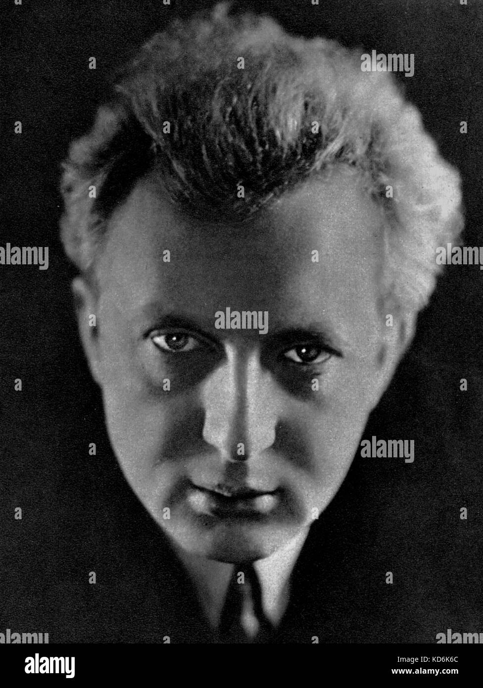 Leopold Stokowski portrait.  American conductor (1882-1977) Electrola Musikplatten - old postcard Stock Photo