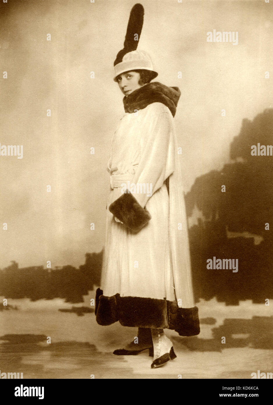 Fritzi Massary, operetta singer and actress, 18821969 Stock Photo Alamy