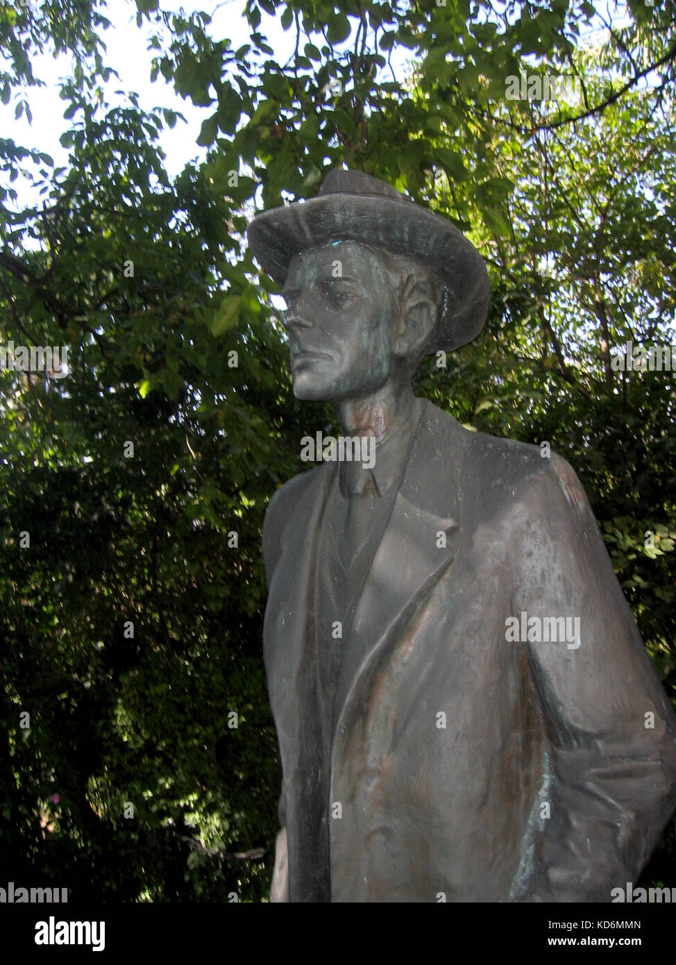 Statue of Bela Bartok outside the Bela Bartok Memorial House-  the one-time home of the composer, Hungary, Budapest. Hungarian composer and pianist, 1881-1945. Stock Photo
