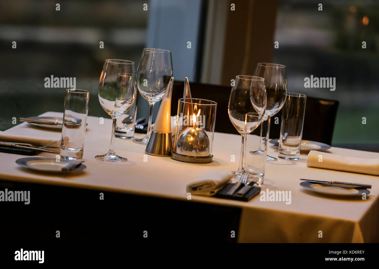 Table setup hotel restaurant hires stock photography and images Alamy