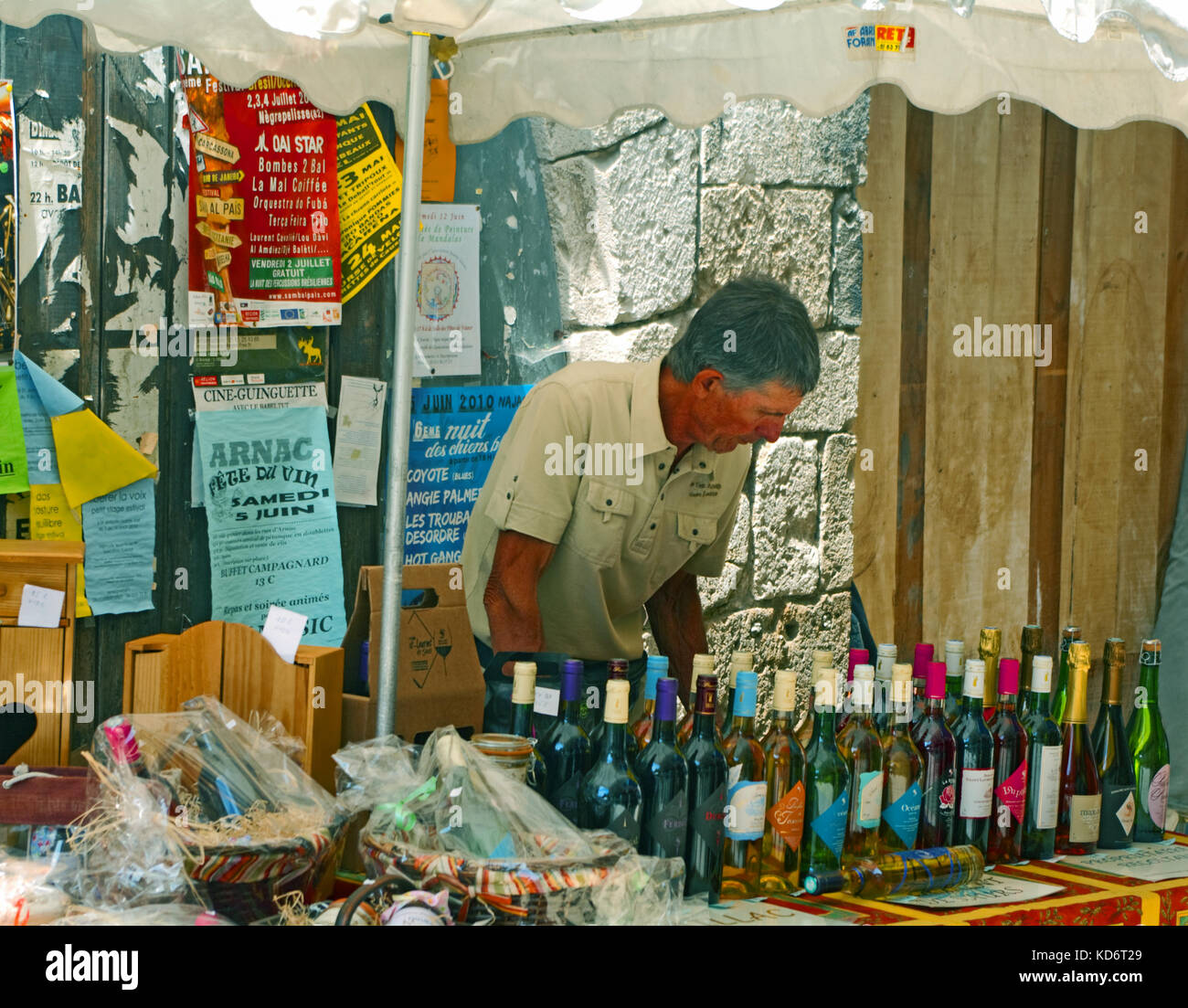 St Antonin Noble Val, Wine Market Stall, Pyrenees, France, Europe Stock