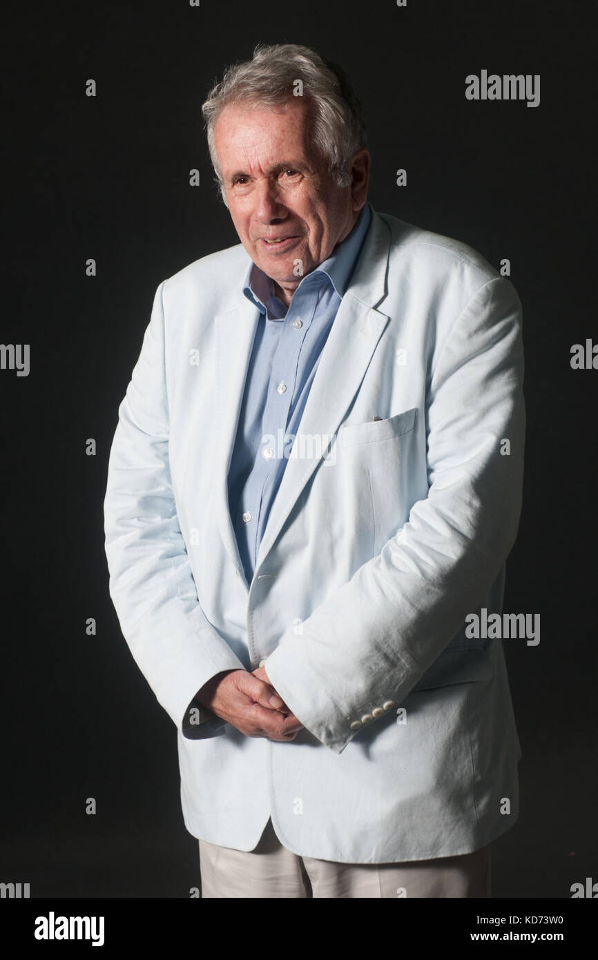 British UNICEF Ambassador, a former broadcast war reporter and former independent politician Martin Bell attends a photocall during the Edinburgh Inte Stock Photo