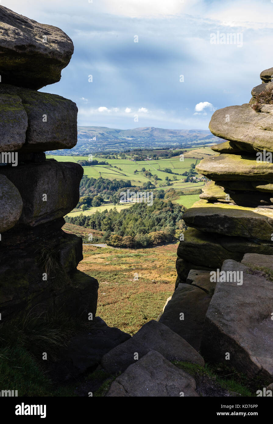 Gap in the millstone grit cliffs of Stanage Edge in the Derbyshire Peak District Stock Photo