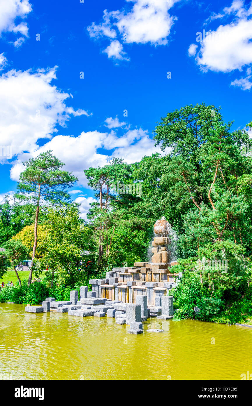 Fountain in the parc floral paris hires stock photography and images Alamy